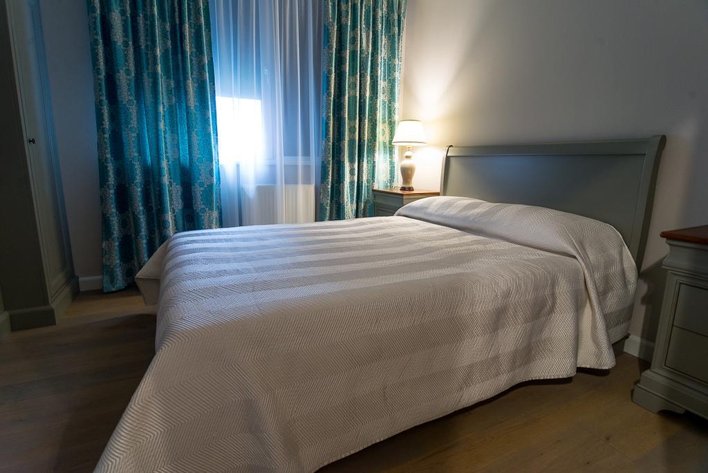 Apartament Alex Arad Bagian luar foto